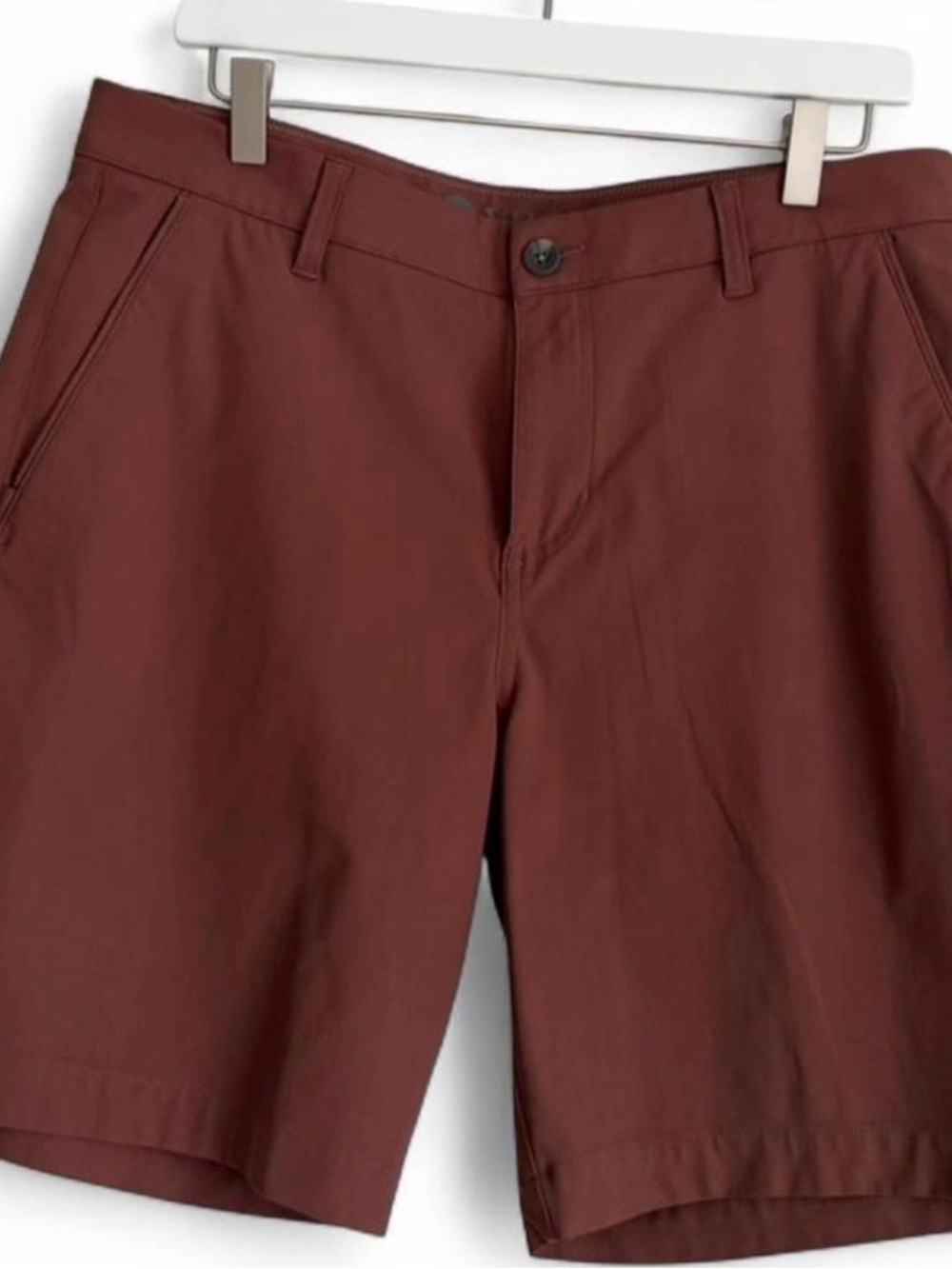 Vuori Meta Burgundy Men's Shorts